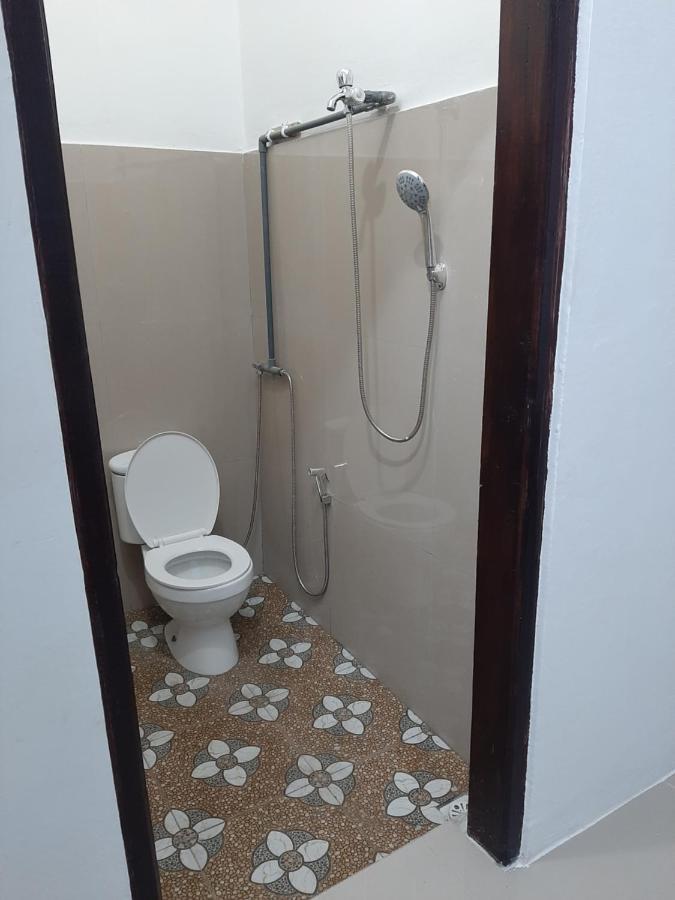 Riung Tiga Empat Tujuh Guesthouse Экстерьер фото