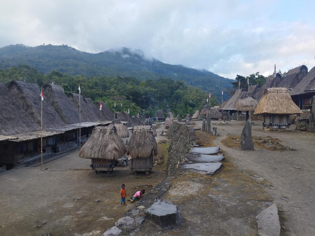 Riung Tiga Empat Tujuh Guesthouse Экстерьер фото