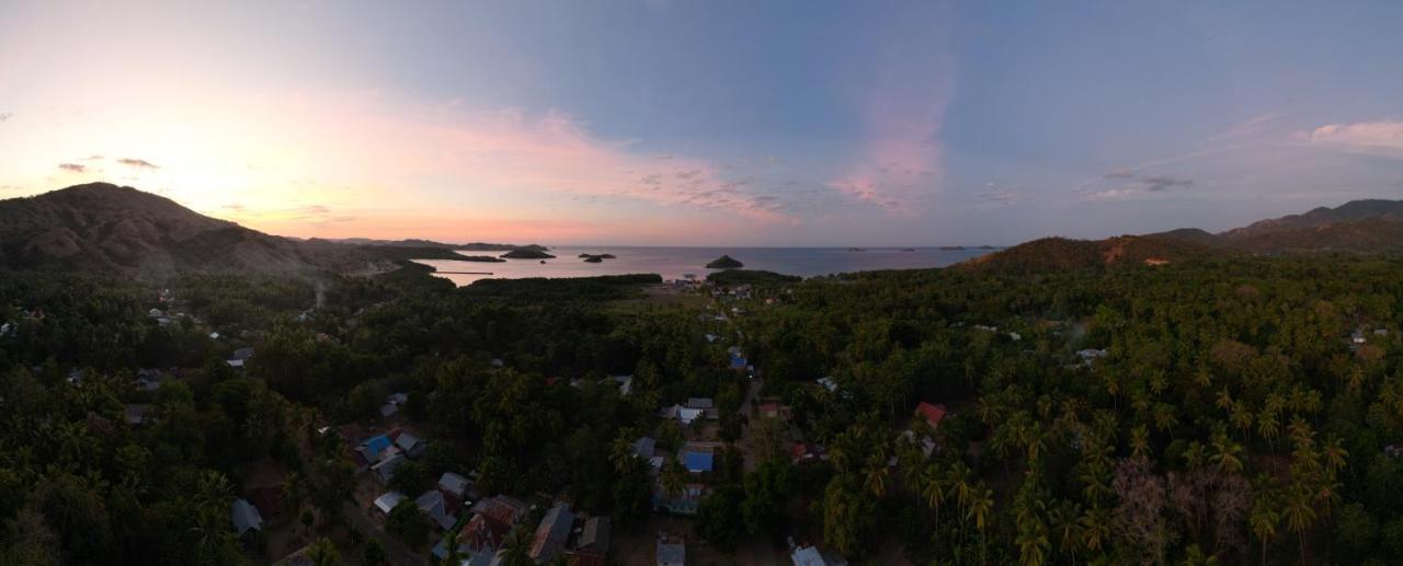 Riung Tiga Empat Tujuh Guesthouse Экстерьер фото